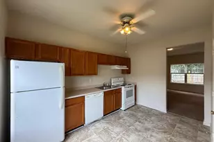 11009 Bevin Dr, Fredericksburg, VA 22408 - Photo 2