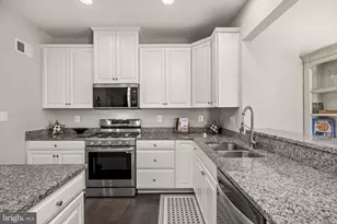 9107 Wild Spruce Dr, Fredericksburg, VA 22407 - Photo 8