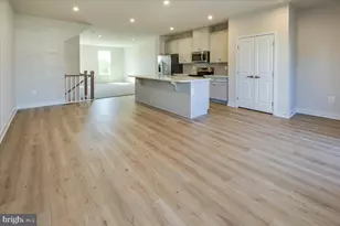 9390 Tanfield Dr, Fredericksburg, VA 22408 - Photo 14