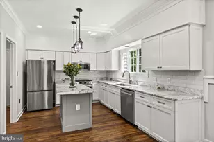 10742 Bridlerein Ct, Spotsylvania, VA 22553 - Photo 4