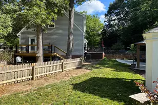 2000 Merrymount Dr, Fredericksburg, VA 22407 - Photo 8