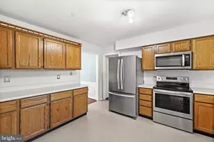 308 Butternut Dr, Fredericksburg, VA 22408 - Photo 4