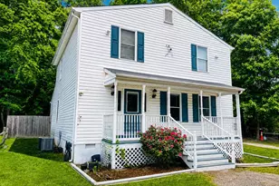 111 Pender St, Fredericksburg, VA 22408 - Photo 2