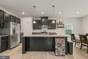 9210 Wood Creek Cir, Fredericksburg, VA 22407 - Photo 6