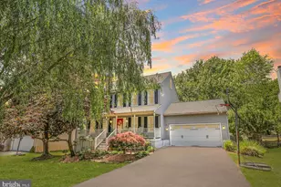 11916 Woodland View Dr, Fredericksburg, VA 22407 - Photo 2