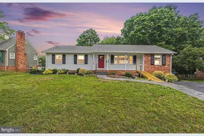 313 Laurel Avenue, Fredericksburg, VA 22408 - Photo 1