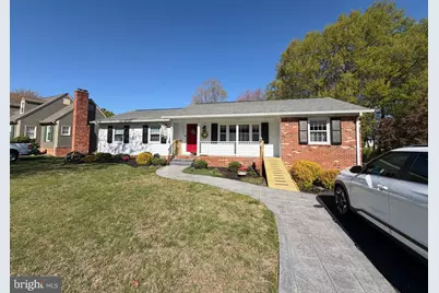 313 Laurel Avenue, Fredericksburg, VA 22408 - Photo 2