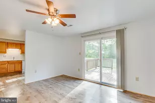 825 Barkley Dr, Fredericksburg, VA 22407 - Photo 10