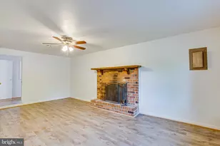 825 Barkley Dr, Fredericksburg, VA 22407 - Photo 14