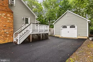 706 Pleasants Dr, Fredericksburg, VA 22407 - Photo 2