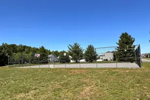 2402 Ruffin Dr, Fredericksburg, VA 22408 - Photo 42