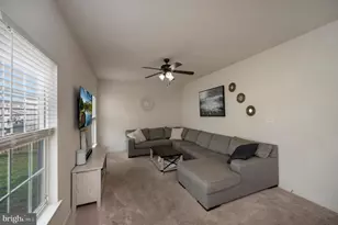 9202 Maple Valley Dr, Fredericksburg, VA 22407 - Photo 2