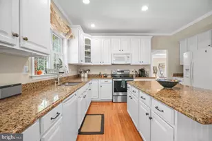 9914 Ashmeade Ct, Fredericksburg, VA 22407 - Photo 16
