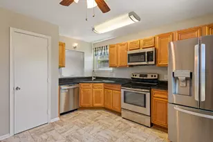 10818 Bent Tree Dr, Fredericksburg, VA 22407 - Photo 10