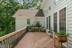 8801 General Couchs Ct, Fredericksburg, VA 22407 - Photo 32