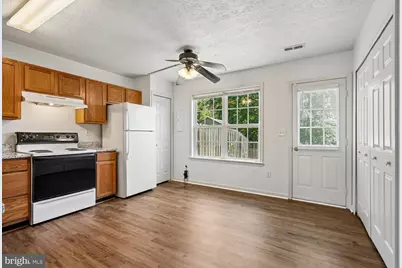 9911 W Midland Way, Fredericksburg, VA 22408 - Photo 6