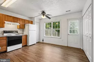 9911 W Midland Way, Fredericksburg, VA 22408 - Photo 6