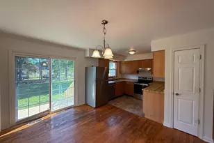 1225 Dewberry Dr, Fredericksburg, VA 22407 - Photo 6