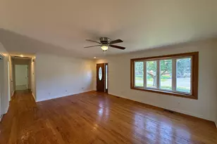 1225 Dewberry Dr, Fredericksburg, VA 22407 - Photo 4