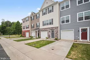 2525 Drake Ln, Fredericksburg, VA 22408 - Photo 2
