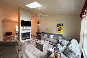 11722 Camelot Way, Fredericksburg, VA 22407 - Photo 10