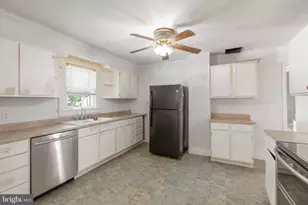 117 Hill St, Fredericksburg, VA 22408 - Photo 10