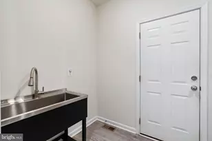 11504 Kincaid Ct, Fredericksburg, VA 22407 - Photo 32