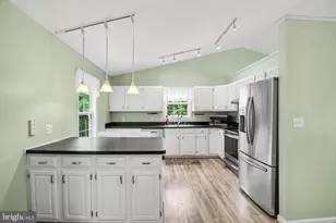 11700 Woodland View Dr, Fredericksburg, VA 22407 - Photo 12