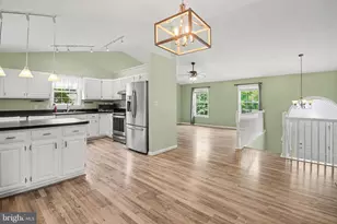 11700 Woodland View Dr, Fredericksburg, VA 22407 - Photo 10