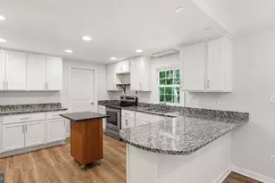 11704 Camelot Way, Fredericksburg, VA 22407 - Photo 10
