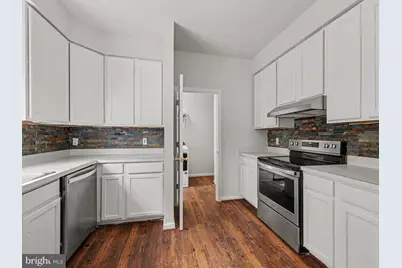 11402 Silverleaf Lane, Fredericksburg, VA 22407 - Photo 2