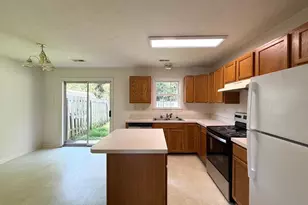 9906 Warwick Pl, Fredericksburg, VA 22408 - Photo 4