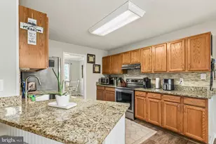 6317 Cranston Ln, Fredericksburg, VA 22407 - Photo 8