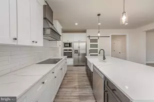 15220 Lost Horizon Ln, Fredericksburg, VA 22407 - Photo 18