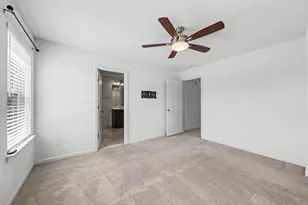 1428 Hudgins Farm Cir, Fredericksburg, VA 22408 - Photo 18
