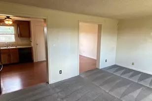 10405 Gordon Rd, Spotsylvania, VA 22553 - Photo 4