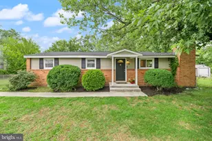 123 Southgate Ave, Fredericksburg, VA 22408 - Photo 2
