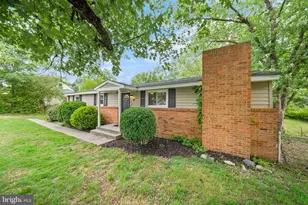 123 Southgate Ave, Fredericksburg, VA 22408 - Photo 2