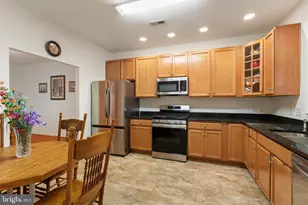 9515 Airdrie Ln, Fredericksburg, VA 22408 - Photo 2