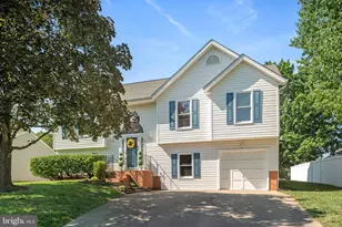 5085 Tara Dr, Fredericksburg, VA 22407 - Photo 2