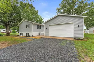 6029 Massaponax Dr, Fredericksburg, VA 22407 - Photo 2