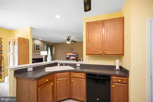 6606 Twin Cedars Ct, Fredericksburg, VA 22407 - Photo 18