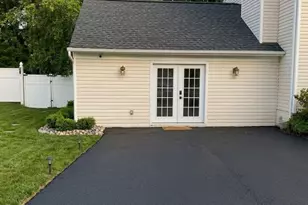 10718 Wellington St, Fredericksburg, VA 22407 - Photo 2
