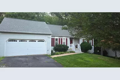 7205 Lord Barton Drive, Fredericksburg, VA 22407 - Photo 2