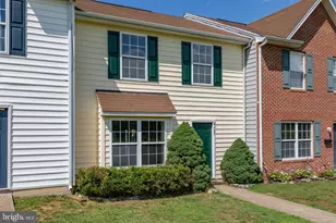 327 Ellery Ct, Fredericksburg, VA 22408 - Photo 2