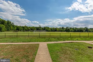327 Ellery Ct, Fredericksburg, VA 22408 - Photo 30