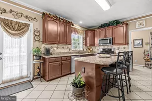 11707 Exeter Ct, Fredericksburg, VA 22408 - Photo 10