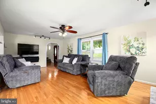 800 Shamrock Dr, Fredericksburg, VA 22407 - Photo 10