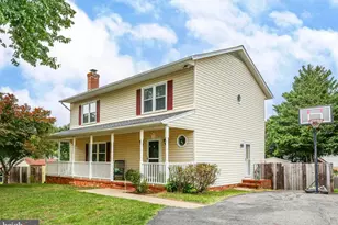 800 Shamrock Dr, Fredericksburg, VA 22407 - Photo 4