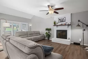 7303 Lord Barton Dr, Fredericksburg, VA 22407 - Photo 10
